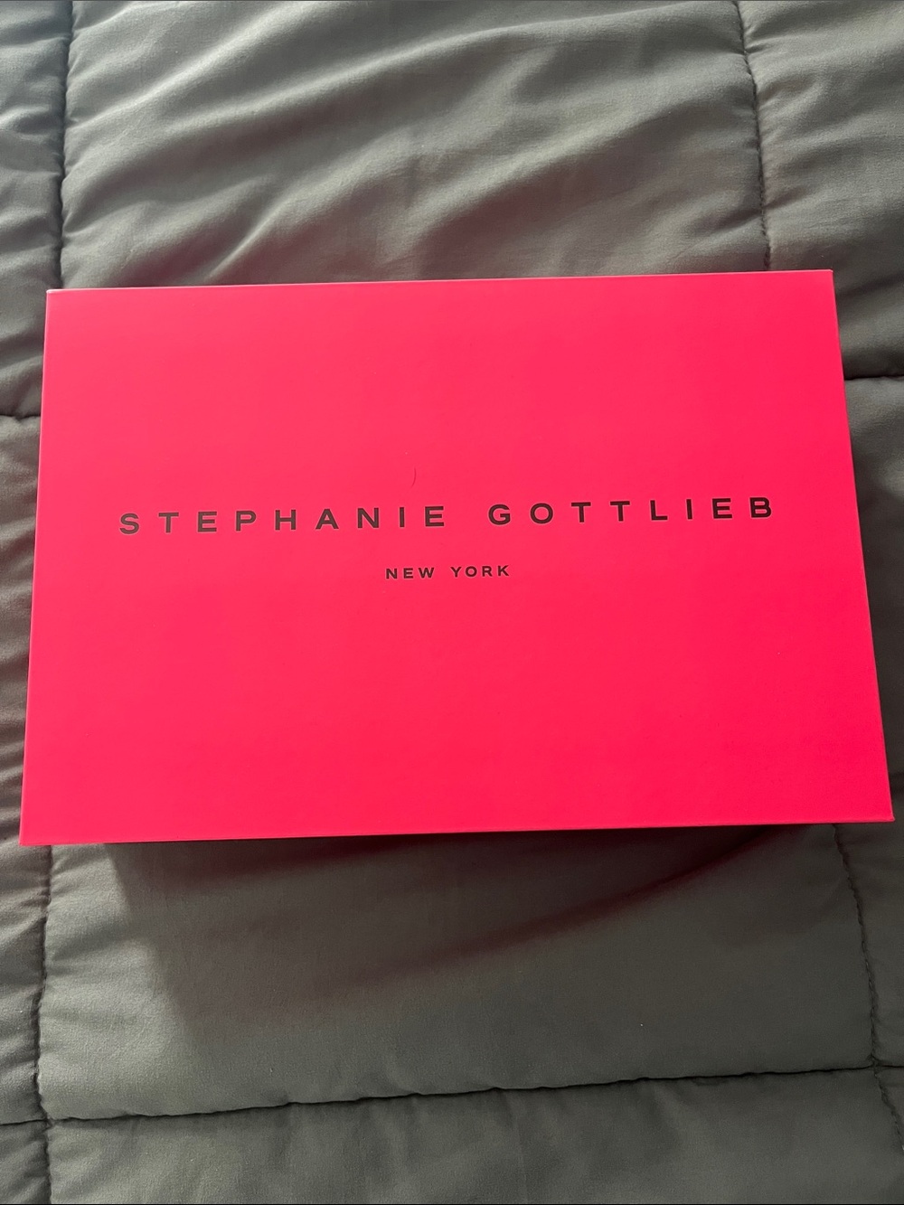 Stephanie Gottlieb Bright Pink Jewelry Gift Box packagenever used pouch included